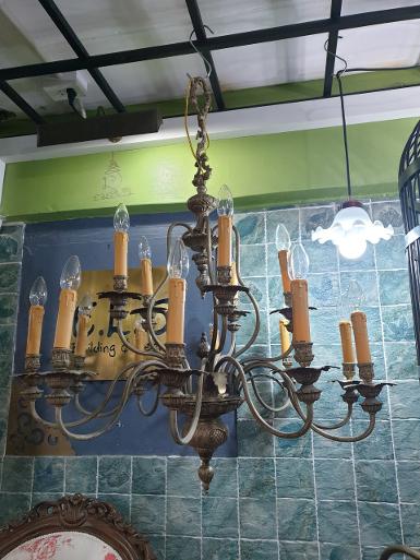 Antique Lamp brass 12 arm from Itali Item Code ATL15A size W 84 cm L 1 M. Antique Lamp brass 12 arm from Itali Item Code ATL15A size W 84 cm L 1 M.