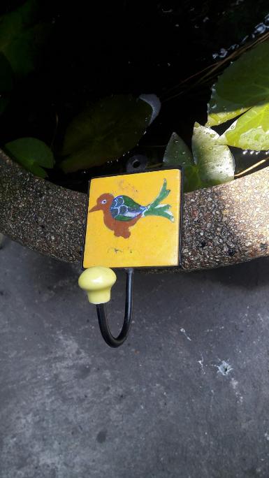 Ceramic Hook code.A13B5 size 8 x 8 cm. long 15 cm. Ceramic Hook code.A13B5 size 8 x 8 cm. long 15 cm.